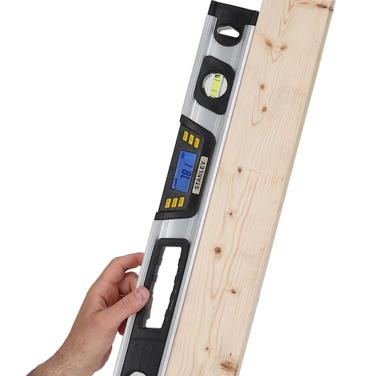 POZIOMICA STANLEY® FATMAX® z ELEKTRONICZNYM ODCZYTEM